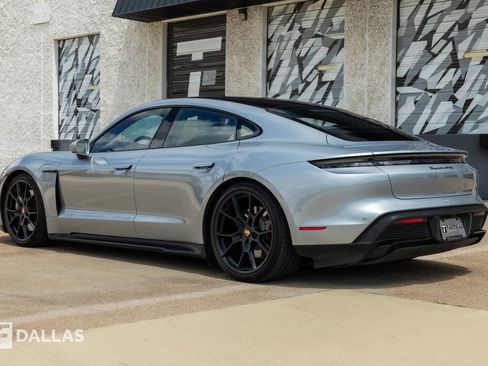 Used 2023 Porsche Taycan GTS w/ Premium Package (P6U) AWD/4WD image 10