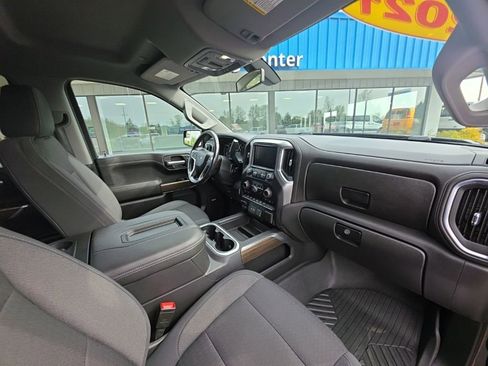 Used 2021 Chevrolet Silverado 1500 LT Trail Boss w/ Convenience Package II AWD/4WD image 16