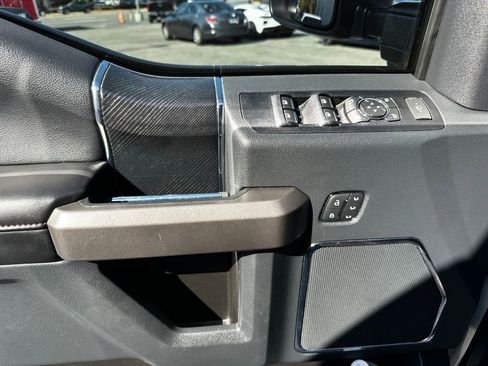 Used 2022 Ford F250 Platinum w/ FX4 Off-Road Package image 61