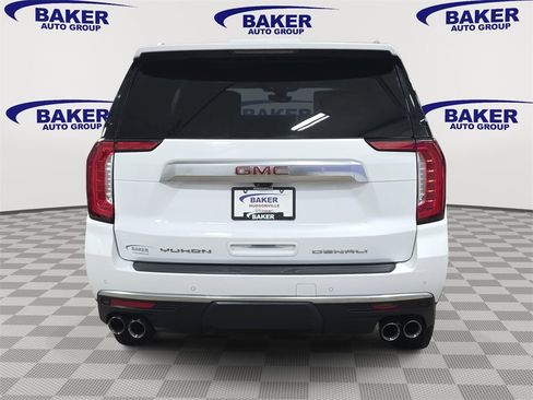 Used 2021 GMC Yukon Denali w/ Denali Premium Package image 6