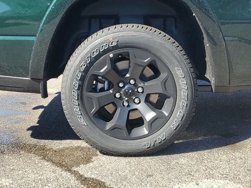 New 2026 RAM 1500 Big Horn AWD/4WD image 6