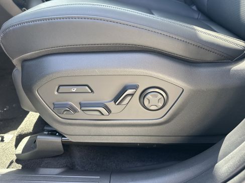 New 2026 Hyundai Santa Fe Calligraphy FWD image 18