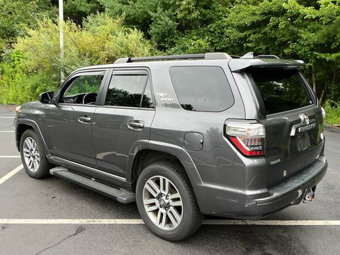 Used 2022 Toyota 4Runner TRD Sport AWD/4WD image 3