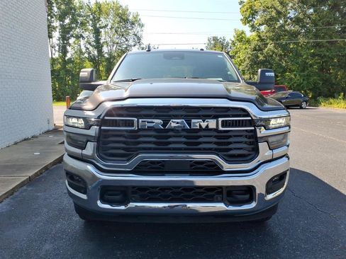 Used 2026 RAM 2500 Big Horn AWD/4WD image 2