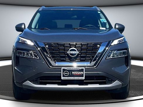 Used 2023 Nissan Rogue SV w/ SV Premium Package AWD/4WD image 2