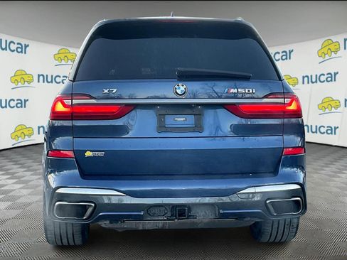 Used 2021 BMW X7 M50i image 9