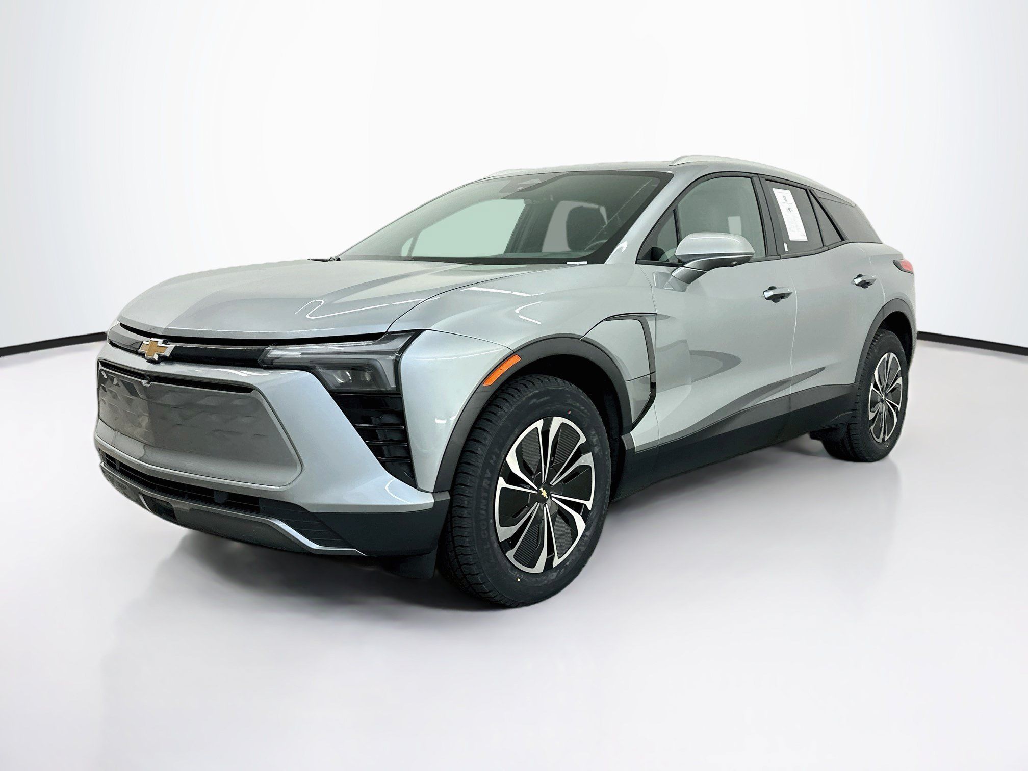 Used 2024 Chevrolet Blazer EV LT AWD/4WD image 3