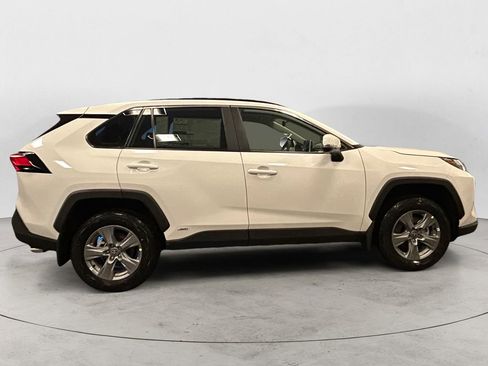New 2025 Toyota RAV4 XLE image 6