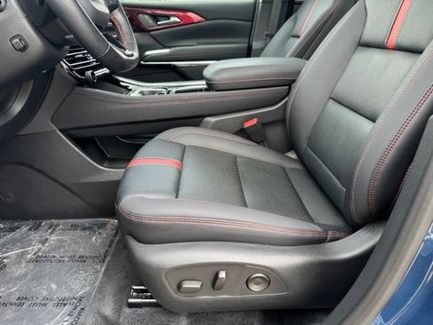 Used 2026 Chevrolet Traverse RS AWD/4WD image 5