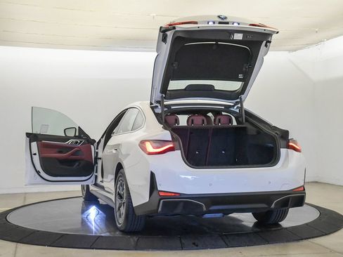 Used 2023 BMW i4 eDrive40 RWD image 24