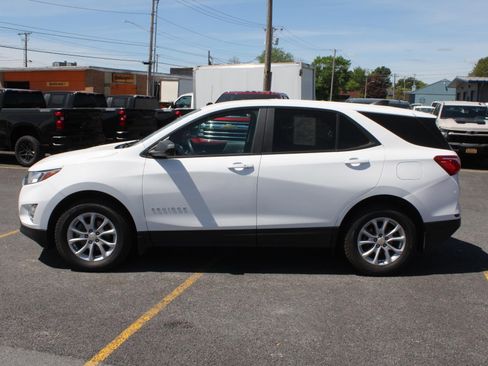 Used 2021 Chevrolet Equinox LS w/ LS Convenience Package AWD/4WD image 5