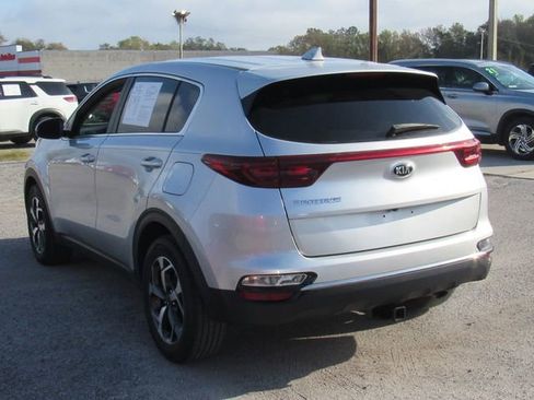 Used 2020 Kia Sportage LX w/ LX Popular Package image 6