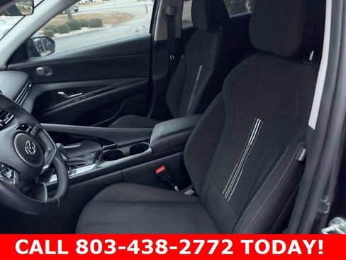Used 2021 Hyundai Elantra SEL w/ Convenience Package image 8