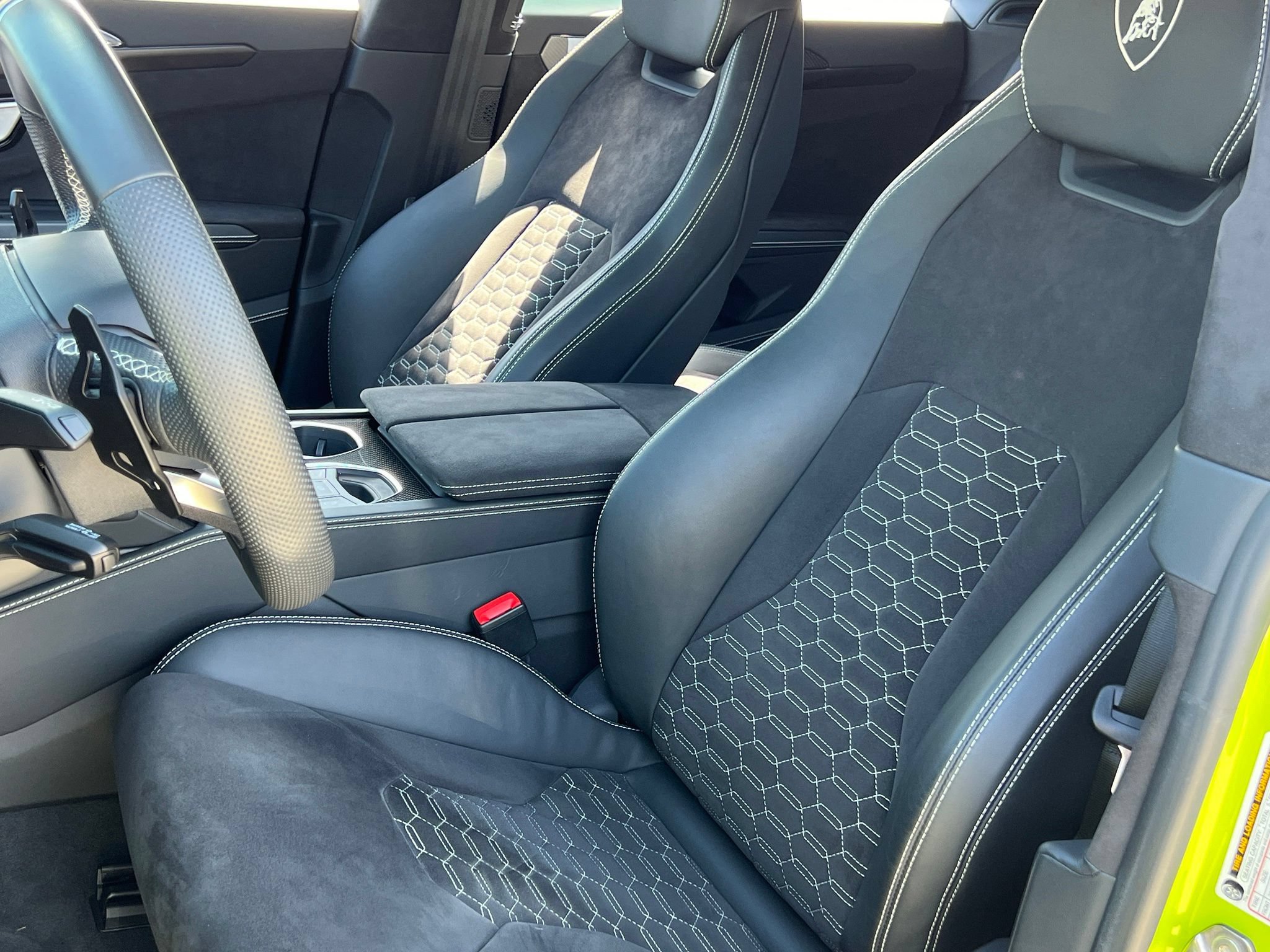 Used 2022 Lamborghini Urus AWD/4WD image 4