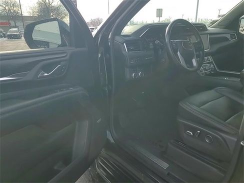 Certified 2021 GMC Yukon Denali image 12