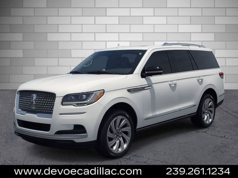 Used 2024 Lincoln Navigator Premiere AWD/4WD image 1
