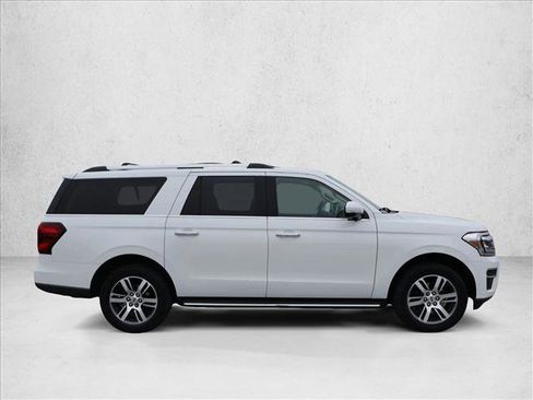 Used 2022 Ford Expedition Max Limited AWD/4WD image 7