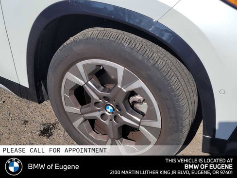 Used 2024 BMW X1 xDrive28i AWD/4WD image 9