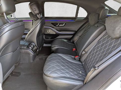 Used 2023 Mercedes-Benz S 580 4MATIC Sedan image 19