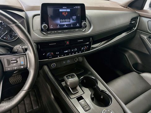Used 2023 Nissan Rogue SL AWD/4WD image 25