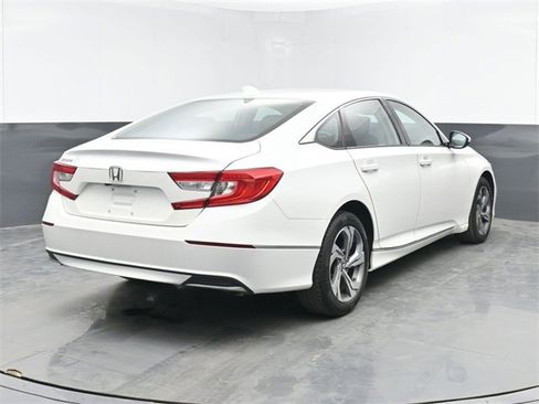 Used 2018 Honda Accord EX image 14
