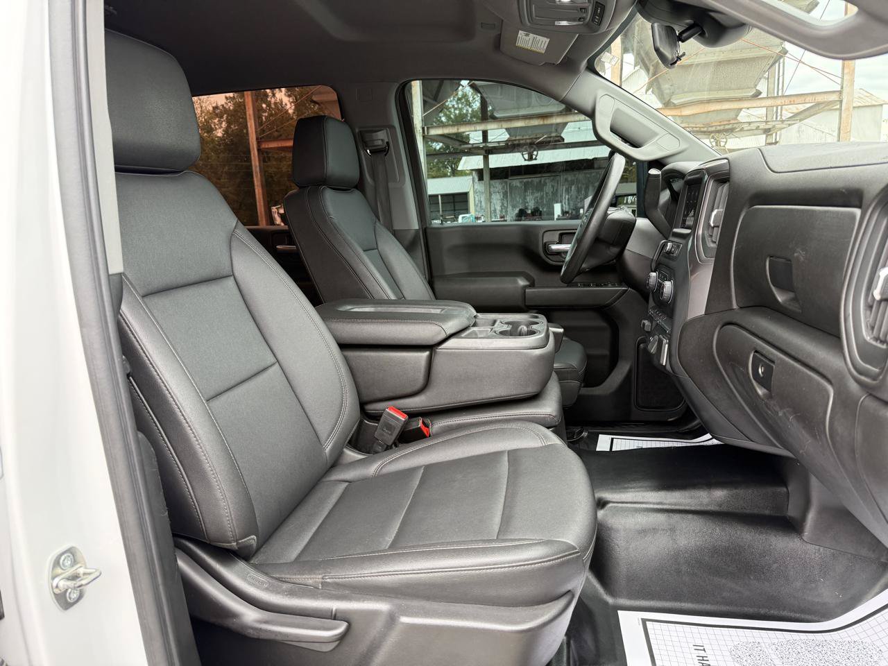 Used 2024 Chevrolet Silverado 2500 W/T AWD/4WD image 17