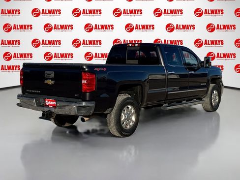 Used 2015 Chevrolet Silverado 3500 LTZ w/ LTZ Plus Package image 5