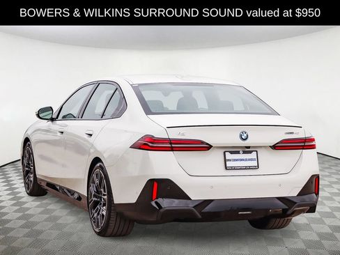Used 2026 BMW i5 eDrive40 w/ M Sport Package RWD image 8