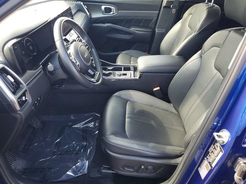 Used 2023 Kia Sorento SX AWD/4WD image 5