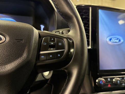 Used 2024 Ford Ranger XLT w/ Trailer Tow Package image 11