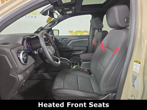 Certified 2024 Chevrolet Colorado Z71 w/ LPO, Dark Essentials Package image 11