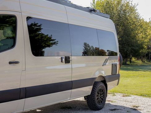 Used 2025 Mercedes-Benz Sprinter 2500 image 88