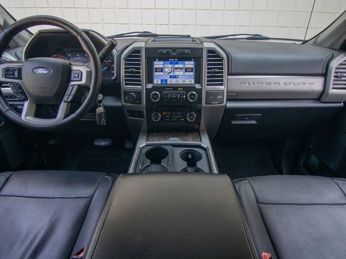 Used 2017 Ford F250 Lariat w/ Chrome Package AWD/4WD image 42