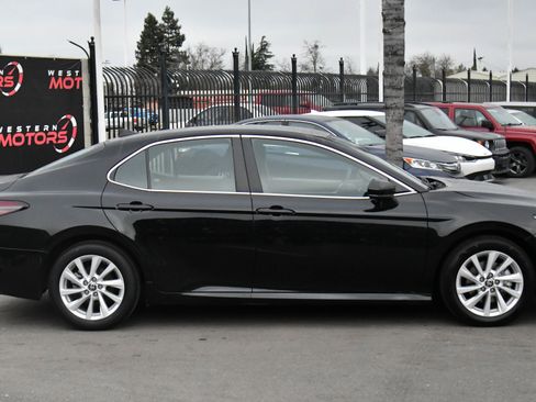 Used 2024 Toyota Camry LE image 9