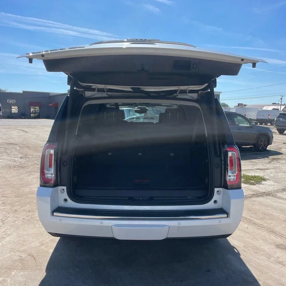 Used 2017 GMC Yukon XL Denali w/ Open Road Package AWD/4WD image 35