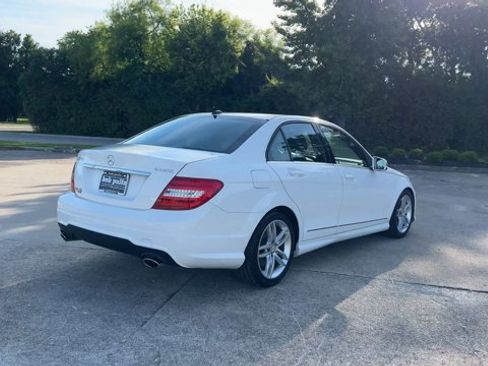 Used 2014 Mercedes-Benz C 300 4MATIC Sedan image 8