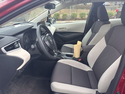 Certified 2025 Toyota Corolla LE image 7