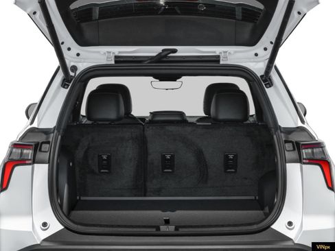 New 2026 Chevrolet Equinox LT w/ Safety and Technology Package FWD image 9