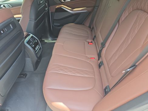 Used 2023 BMW X5 xDrive45e w/ Executive Package AWD/4WD image 15
