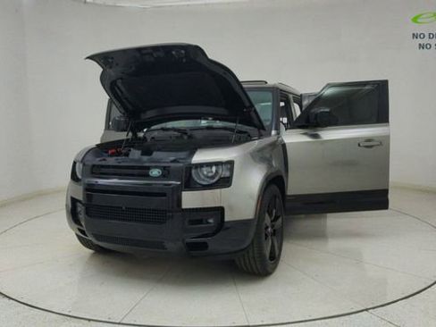 Used 2025 Land Rover Defender 110 X image 77