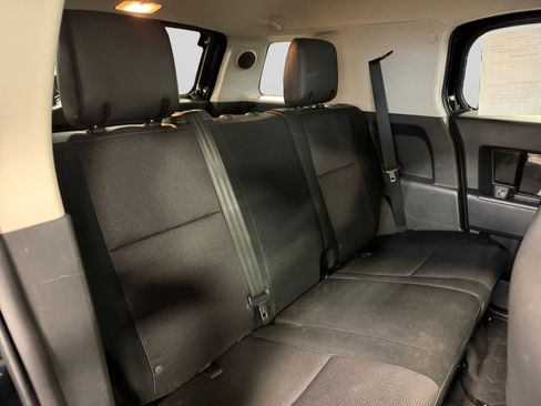 Used 2012 Toyota FJ Cruiser 4WD w/ Upgrade Pkg image 20