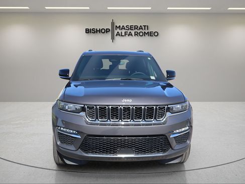 Used 2024 Jeep Grand Cherokee Limited AWD/4WD image 2