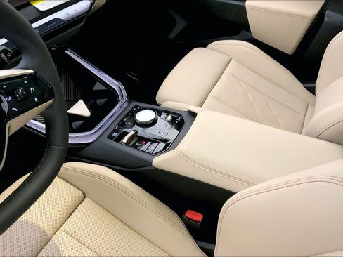 New 2025 BMW X3 xDrive30i w/ Convenience Package image 6