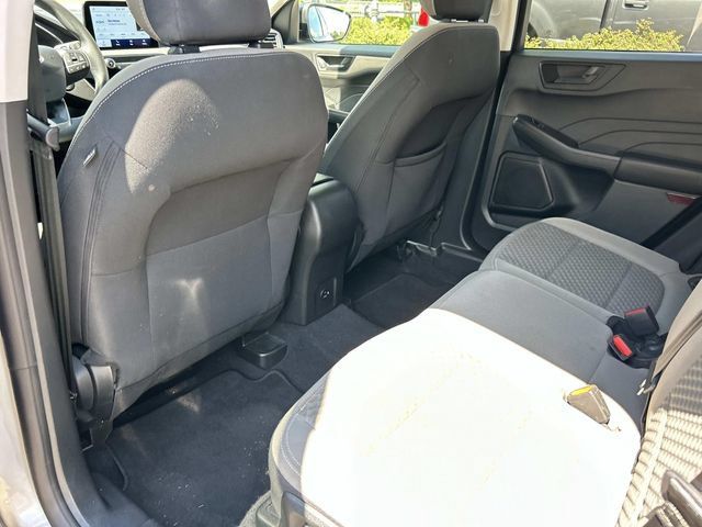 Certified 2022 Ford Escape SE w/ SE Sport Appearance Package FWD image 18