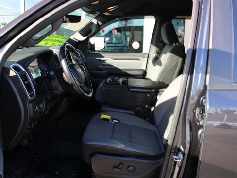 Certified 2021 RAM 1500 Big Horn w/ Trailer Tow Group image 40