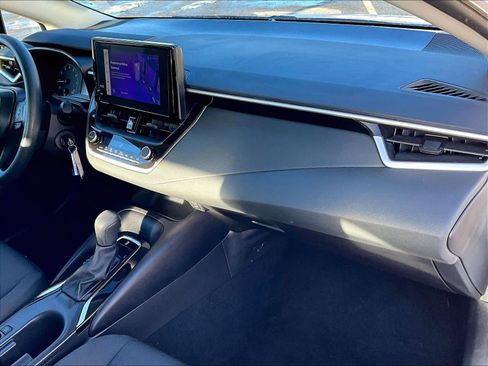 Certified 2025 Toyota Corolla LE image 14