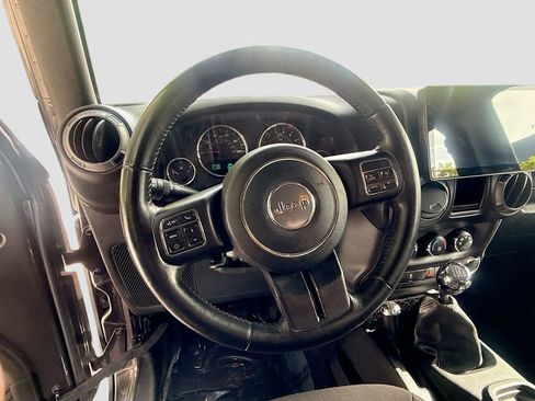 Used 2017 Jeep Wrangler Unlimited Sport w/ Connectivity Group image 11