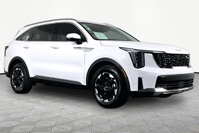 Certified 2026 Kia Sorento S FWD image 3
