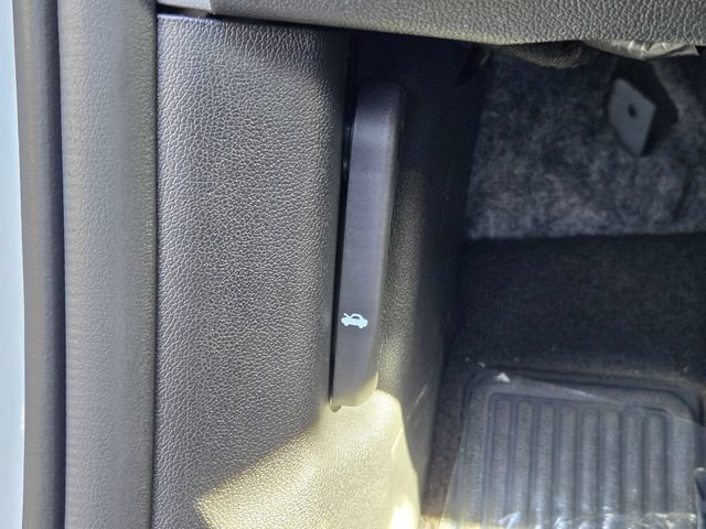 New 2026 Kia Sorento S w/ S Panoramic Sunroof Package FWD image 17
