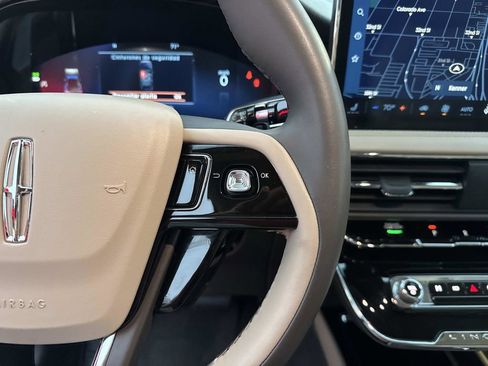 Used 2023 Lincoln Corsair FWD image 24